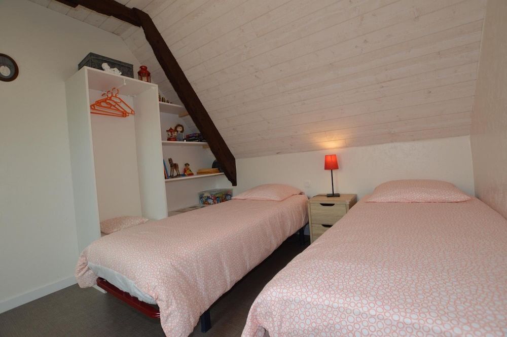 Chambre d'hôtes la Fontaine Garel Family Suite (La Longère ) 4