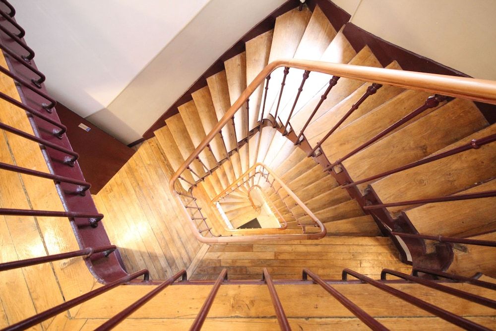 undefined Hôtel des Pyrénées 6