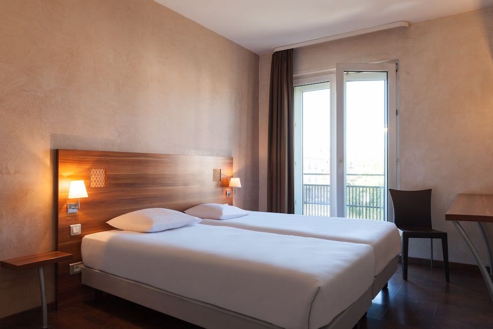 Traditional Twin Room