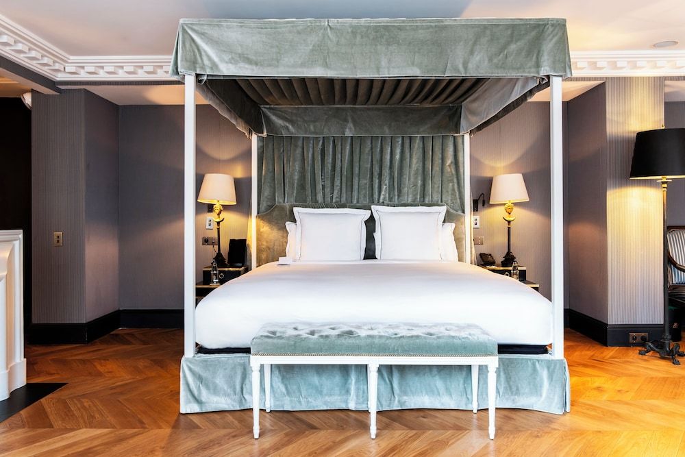 Deluxe Suite, 1 King Bed