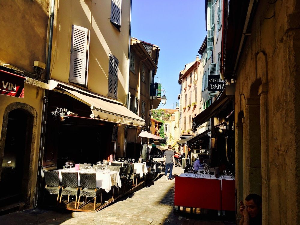 Children's Play Area