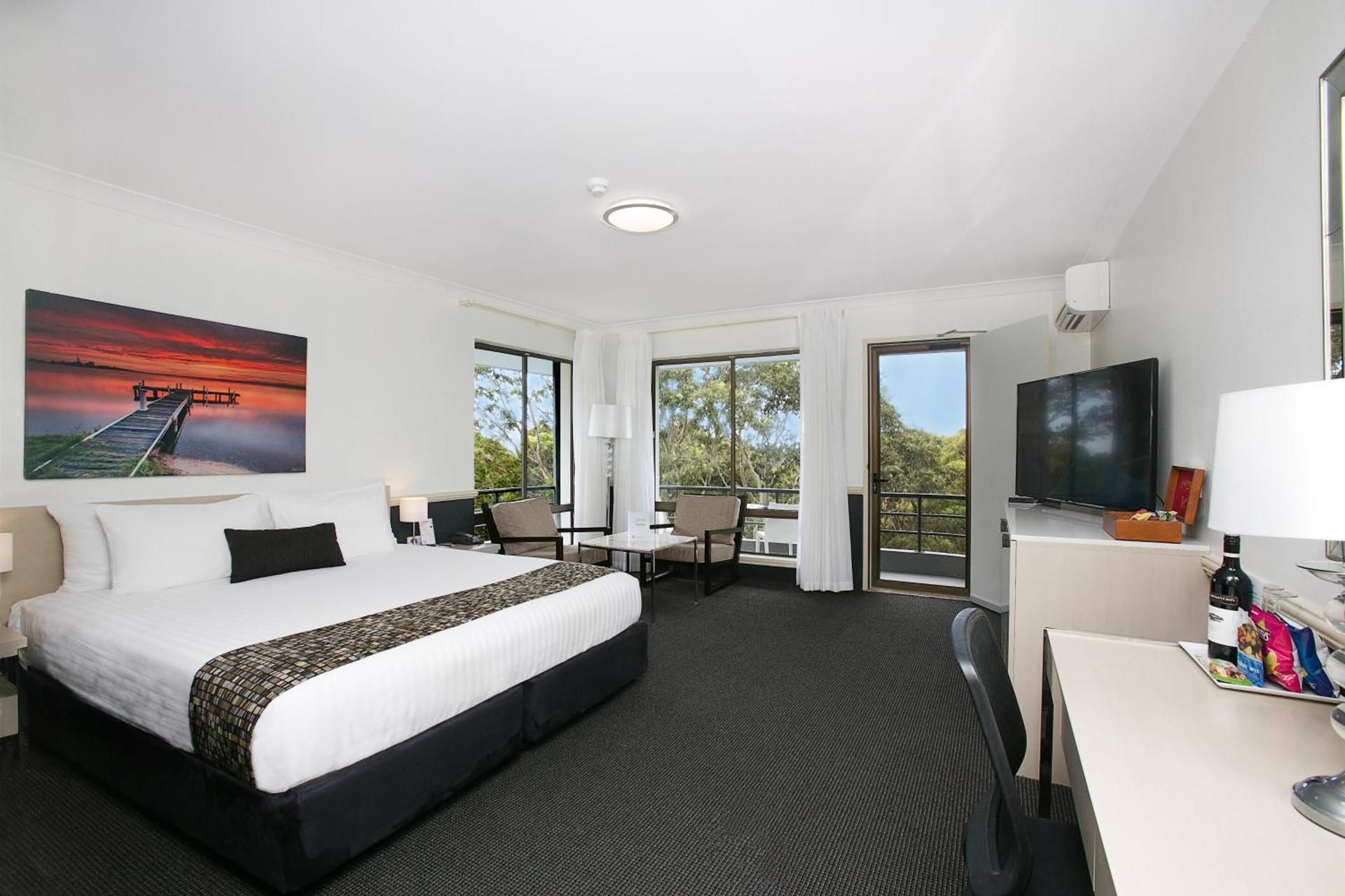Hunter Suite