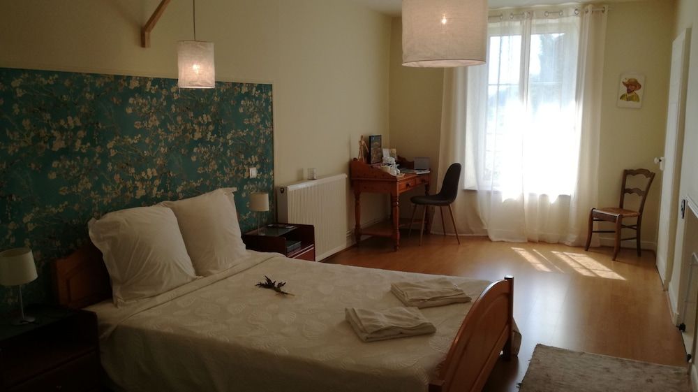 Double Room, Shared Bathroom