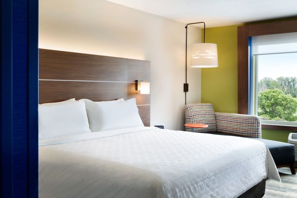 Standard Room, 1 King Bed with Sofa bed