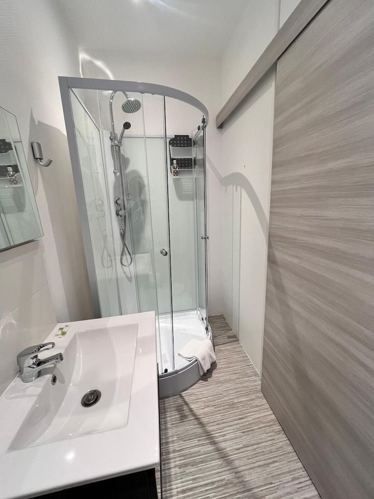 Hôtel L'Univers Double Room 14