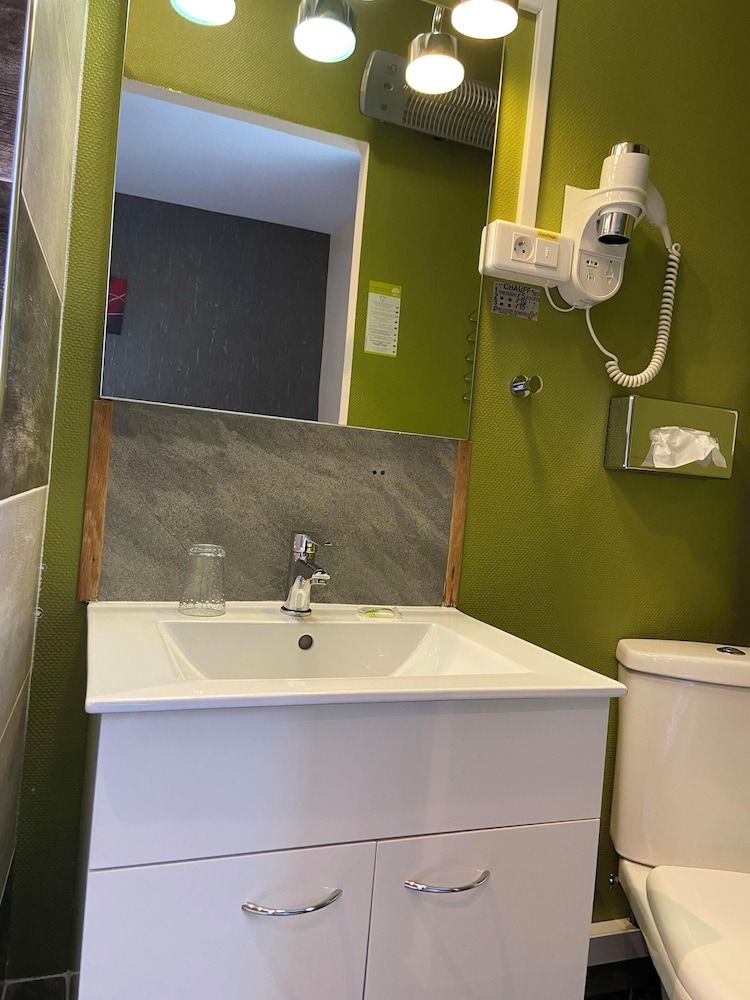 Hôtel L'Univers Double Room 12