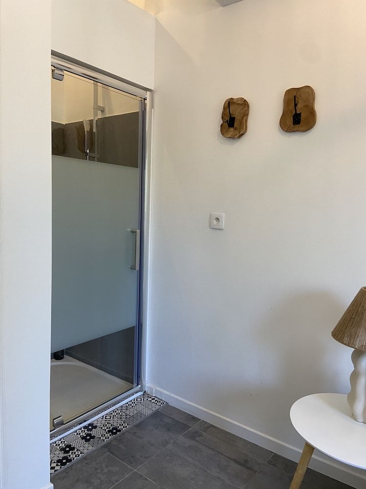 Mas Lafleur Double Room (Chic) 7