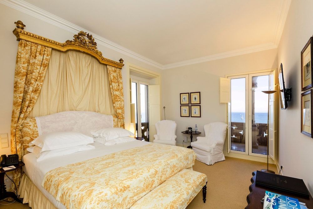 The Albatroz Hotel Deluxe Room, Sea View 4