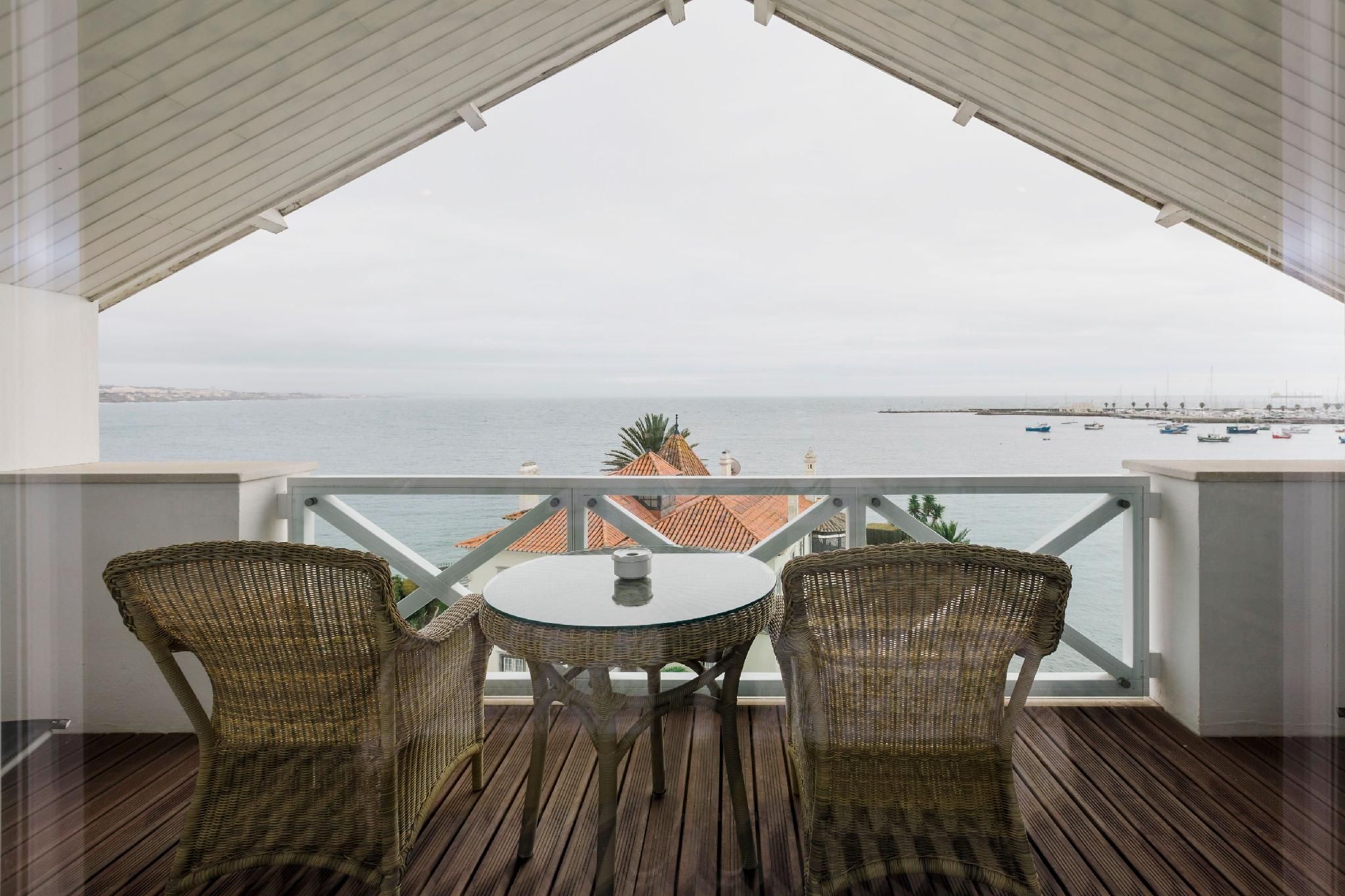 The Albatroz Hotel Suite with Sea View 2