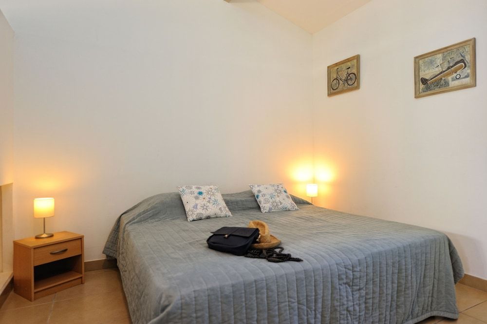 Résidence Sophia House, 2 Bedrooms, Terrace, Garden View