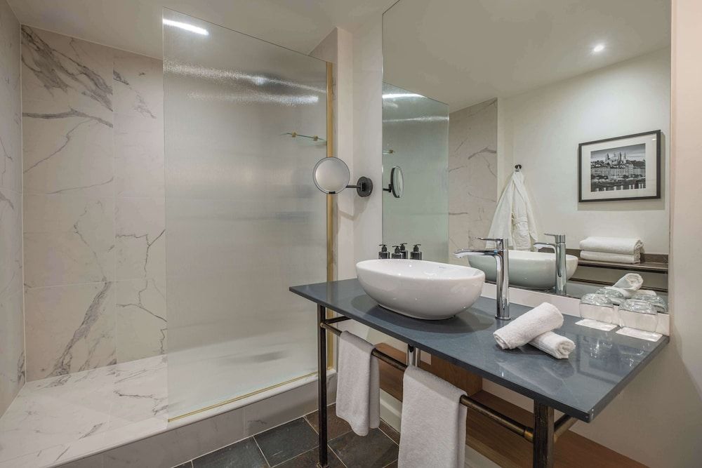 Cour des Loges Lyon, A Radisson Collection Hotel Junior Suite 3