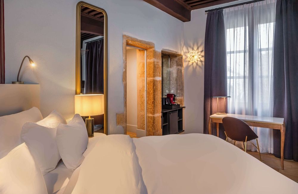 Cour des Loges Lyon, A Radisson Collection Hotel Junior Suite 2