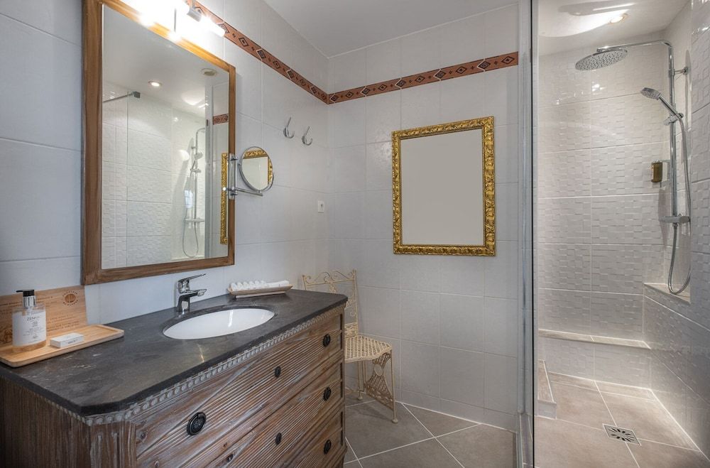 Auberge du Bon Laboureur Room Charme 4