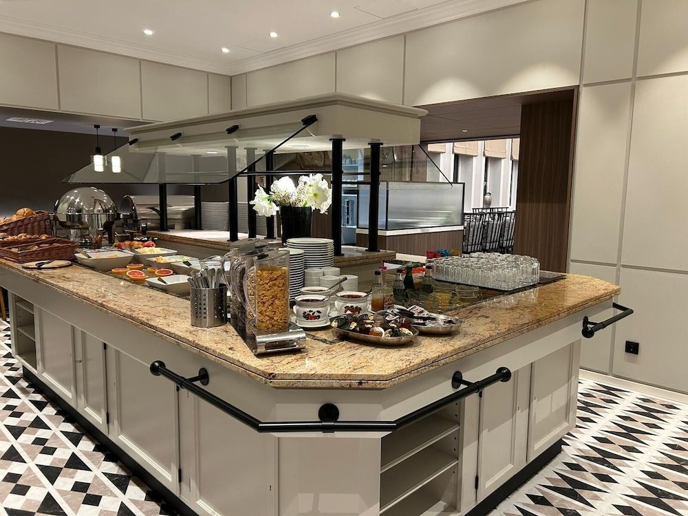 undefined Hotel Alster-Hof 5