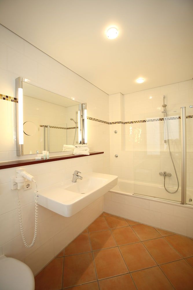 Hotel Alster-Hof Double or Twin Room 5