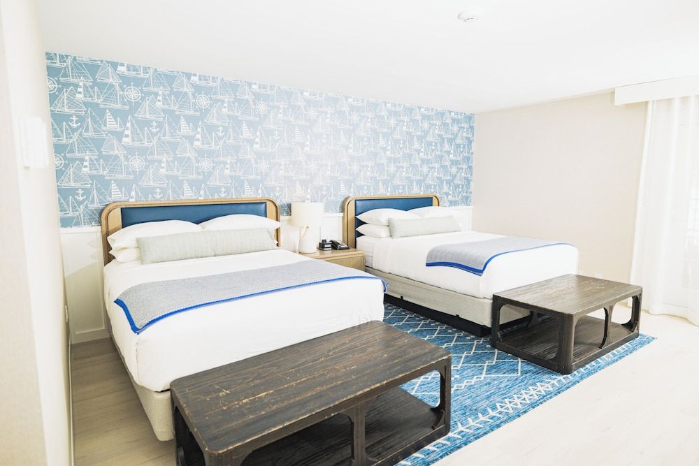 Standard Double Room, 2 Queen Beds, City View