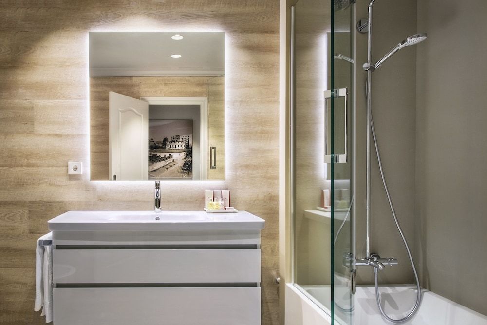 Sallés Hotel Málaga Centro Triple Room 6