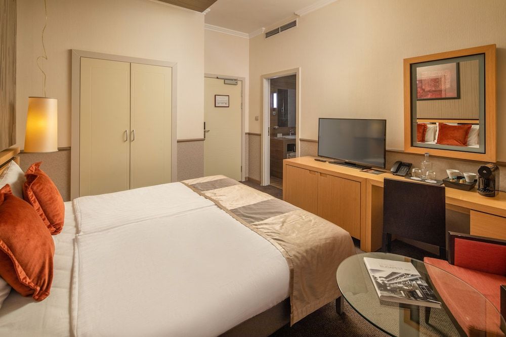 Mamaison Hotel Andrassy Budapest Classic Room 2