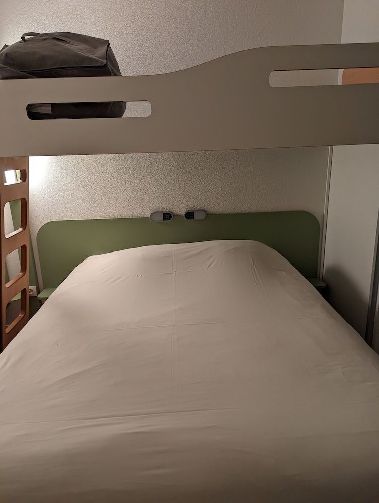 Triple Room, Multiple Beds