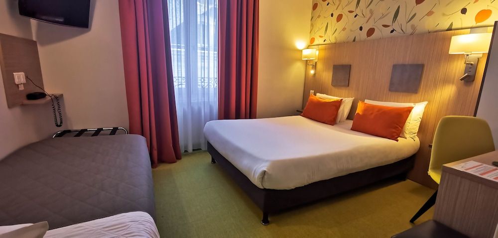 Continental Hôtel Superior Triple Room (Climatisée) 2