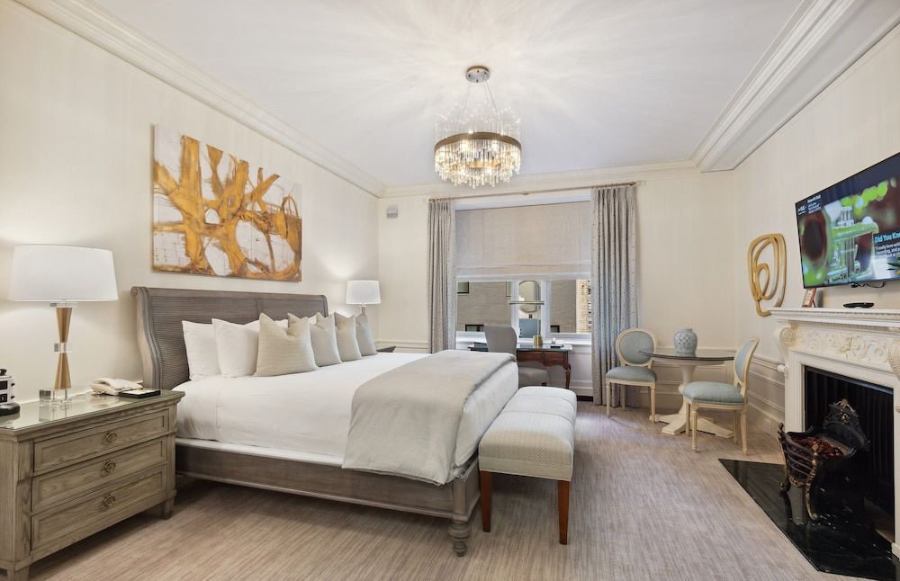 The Sherry Netherland Room, 1 King Bed (Interior) 8