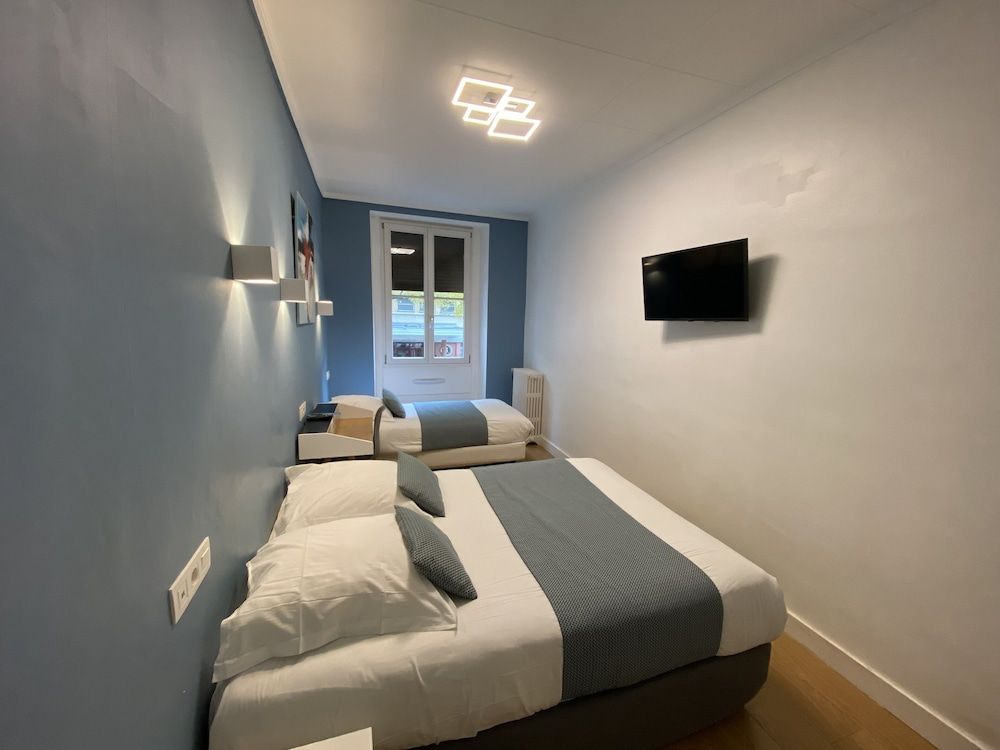 Lyo Hôtel Design Triple Room