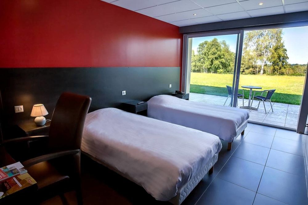 Hotel restaurant du Casino de Capvern Twin Room, 2 Twin Beds 4