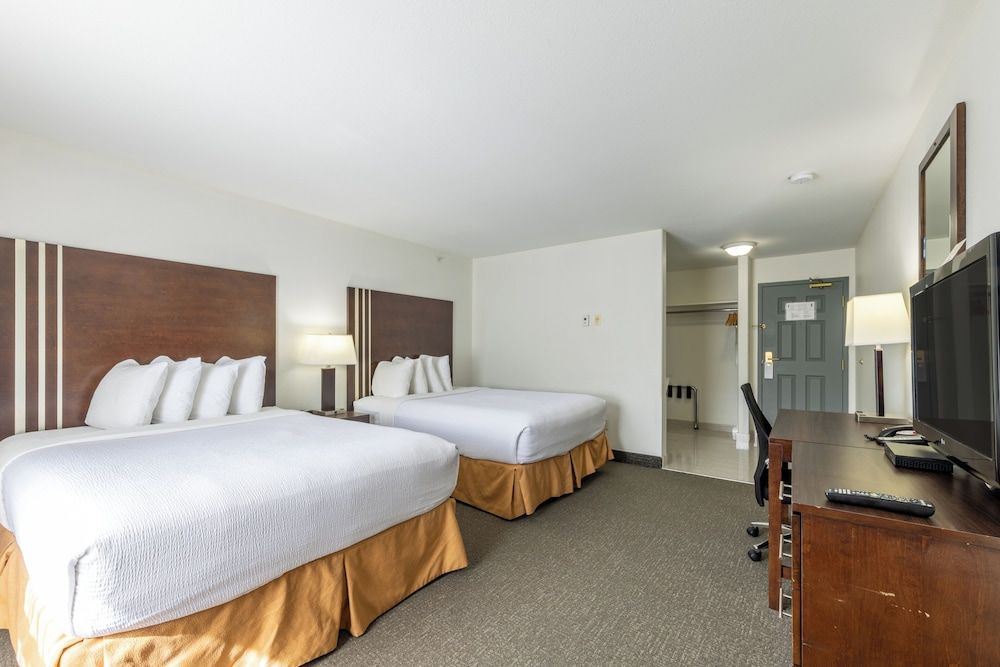 Ramada Limited Golden Room, 2 Queen Beds, Non Smoking