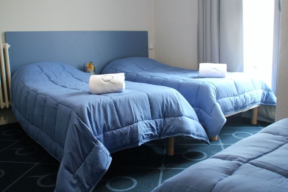 Le Petit Majestic Economy Triple Room 2