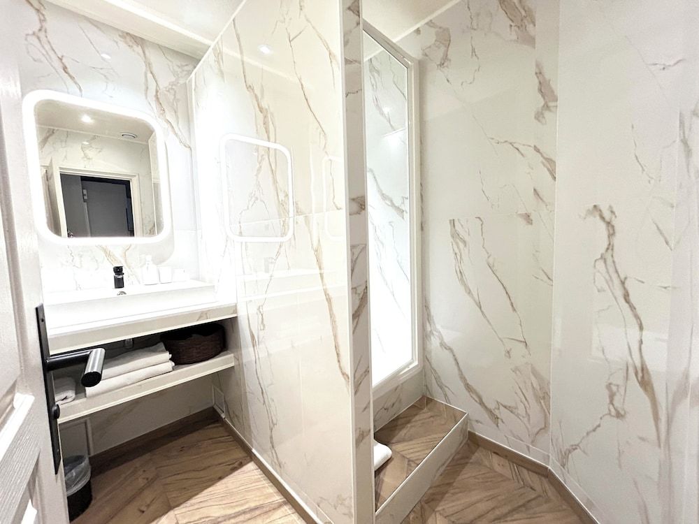 7 Art Hotel Cannes Apartment (41m2) - Nearby the Hotel 6