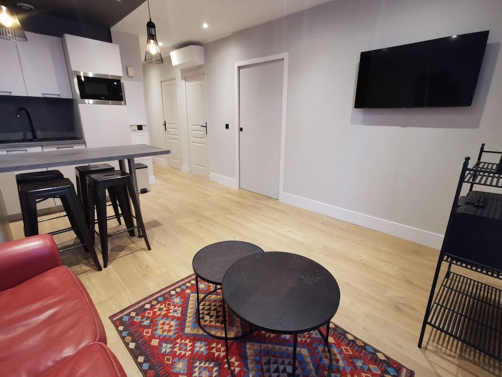 7 Art Hotel Cannes Apartment (41m2) - Nearby the Hotel 10