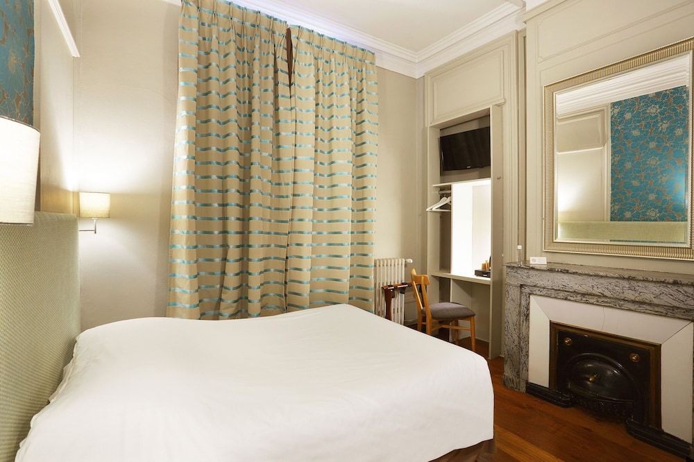 undefined Hotel Vaubecour 4