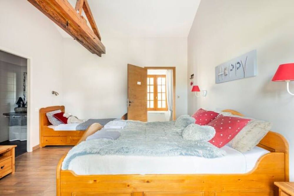 B&B & Spa Des Histoires d'Anges Comfort Triple Room 4