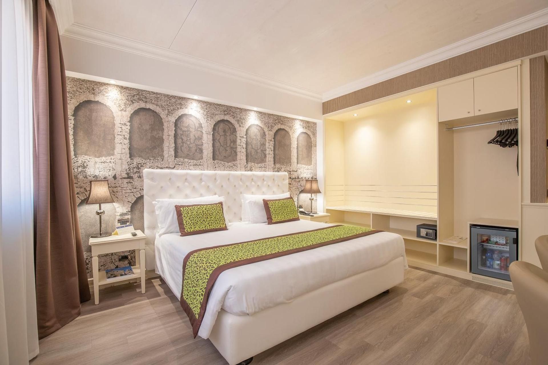 Hotel Giberti & SPA Deluxe Double Room 4