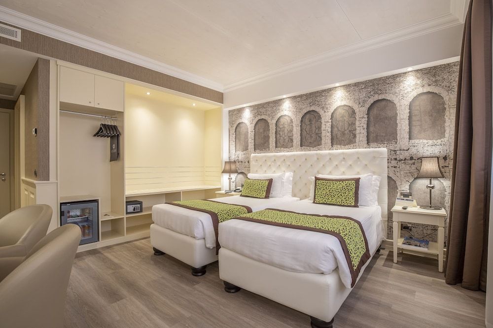 Hotel Giberti & SPA Deluxe Twin Room 2
