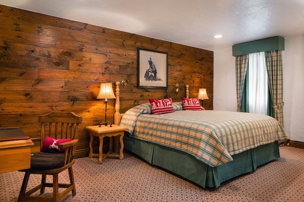 Sonnenalp Bald Mountain 1 Bedroom Suite 1 King 2