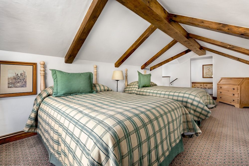 Sonnenalp Mill Creek Loft Suite 2 Doubles & Murphy Bed 3