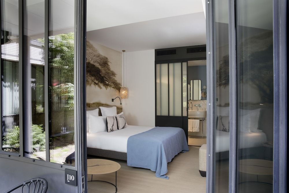 undefined Hotel Les Deux Girafes