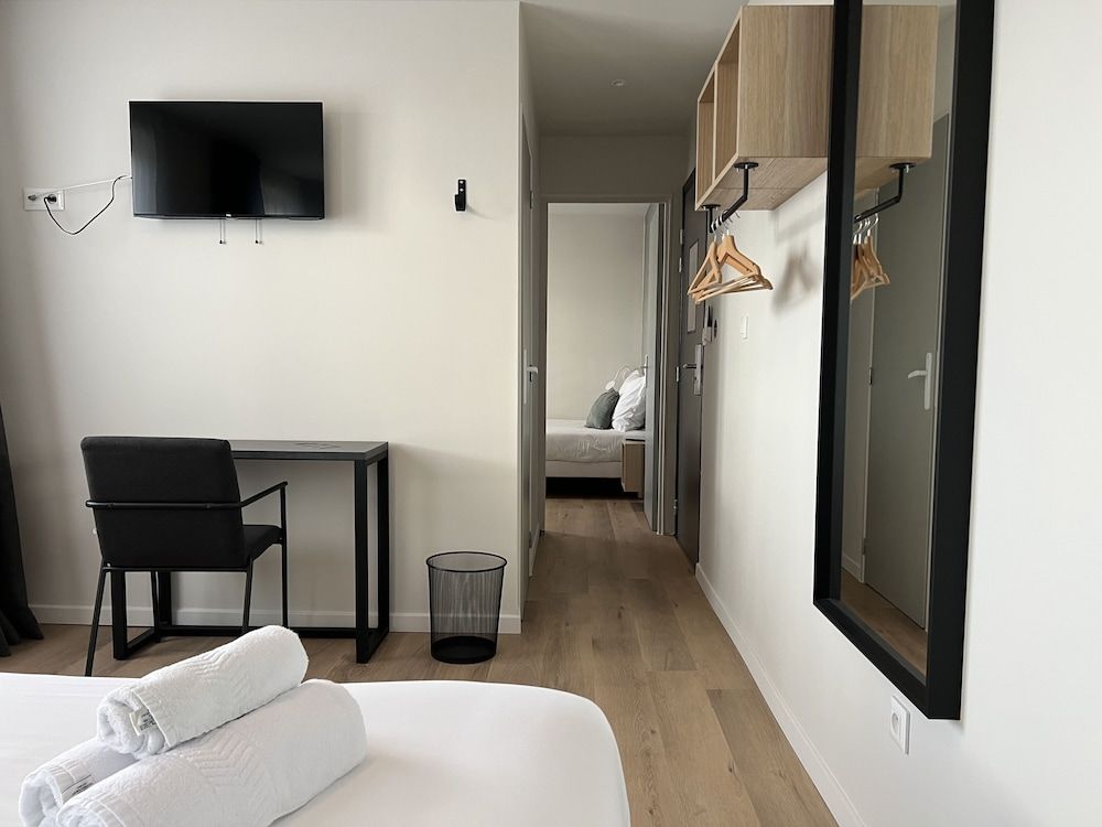 Hôtel Le Ponson Comfort Triple Room 5