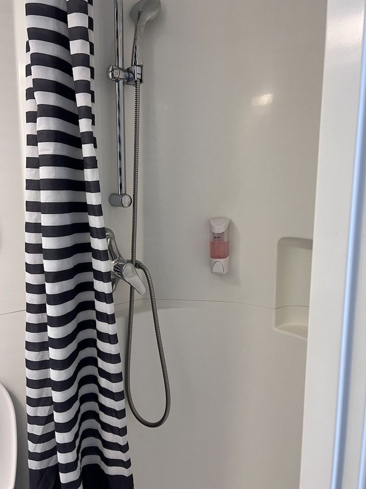 Hôtel Le Ponson Twin Room 2