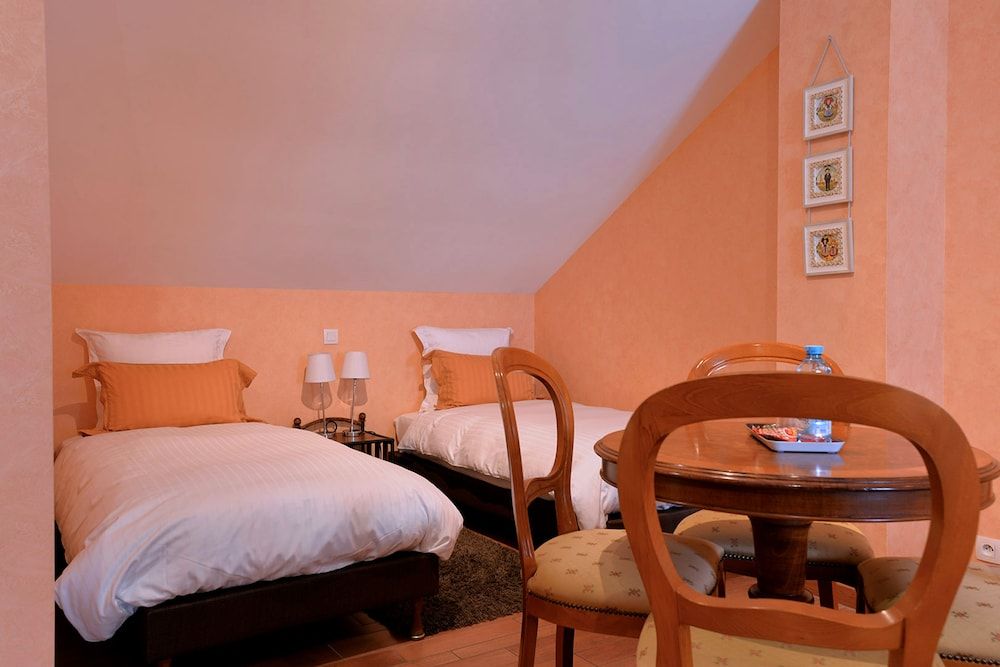 Family Quadruple Room, Private Bathroom (RIESLING)