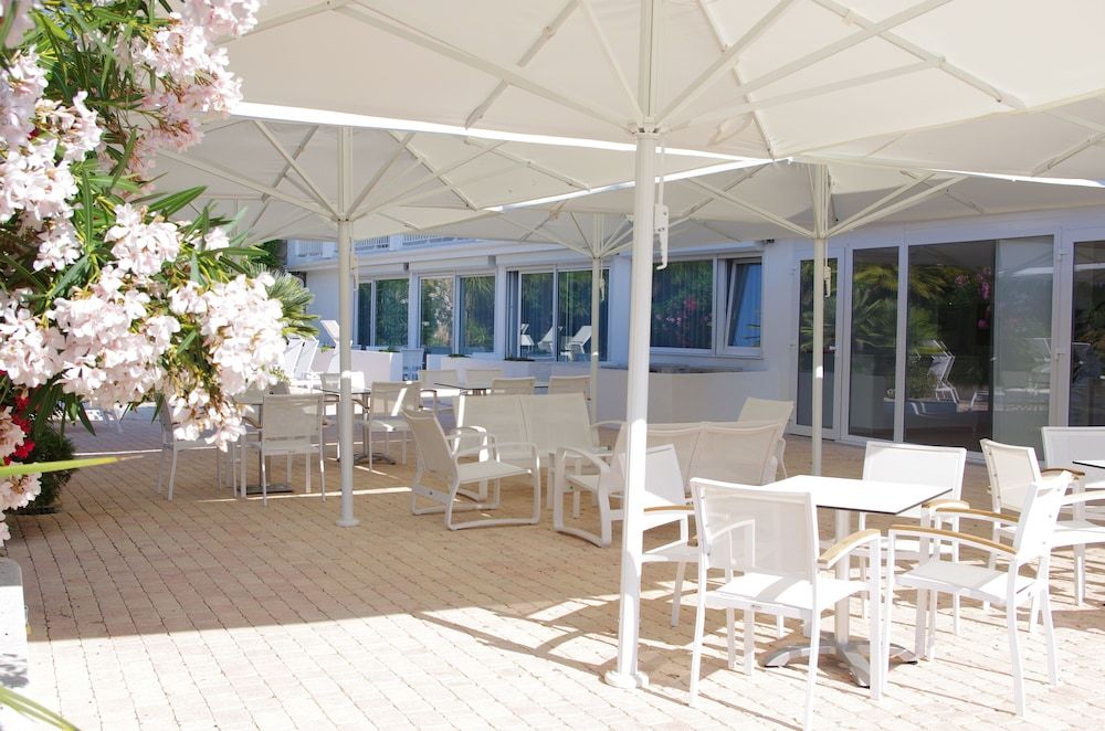 undefined Hotel Josse 9