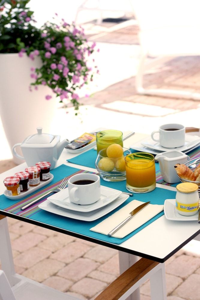 undefined Hotel Josse 8