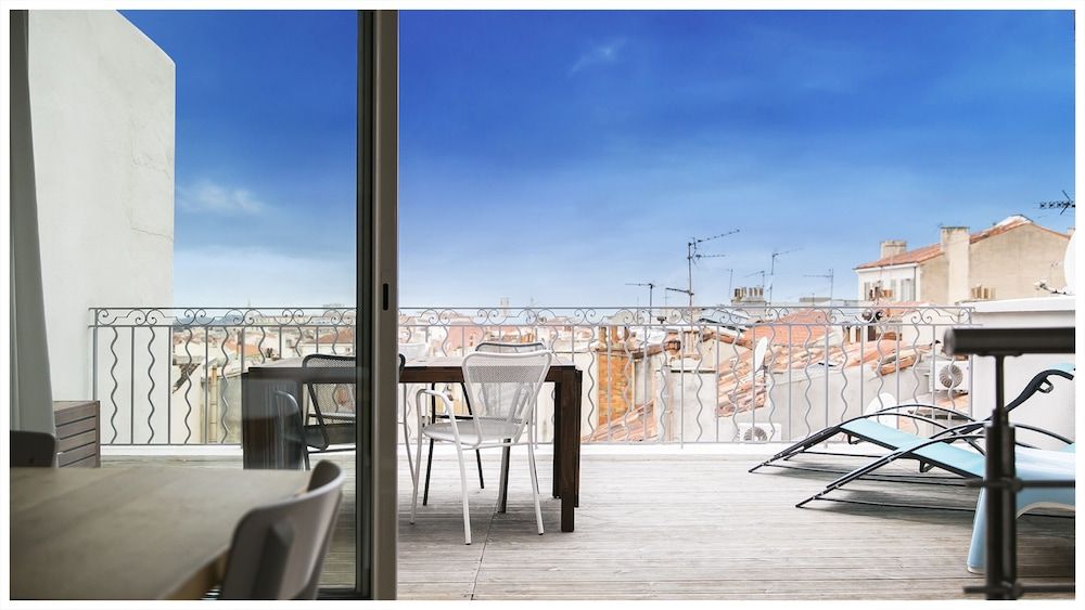 undefined Urban Loft & Spa Marseille 3