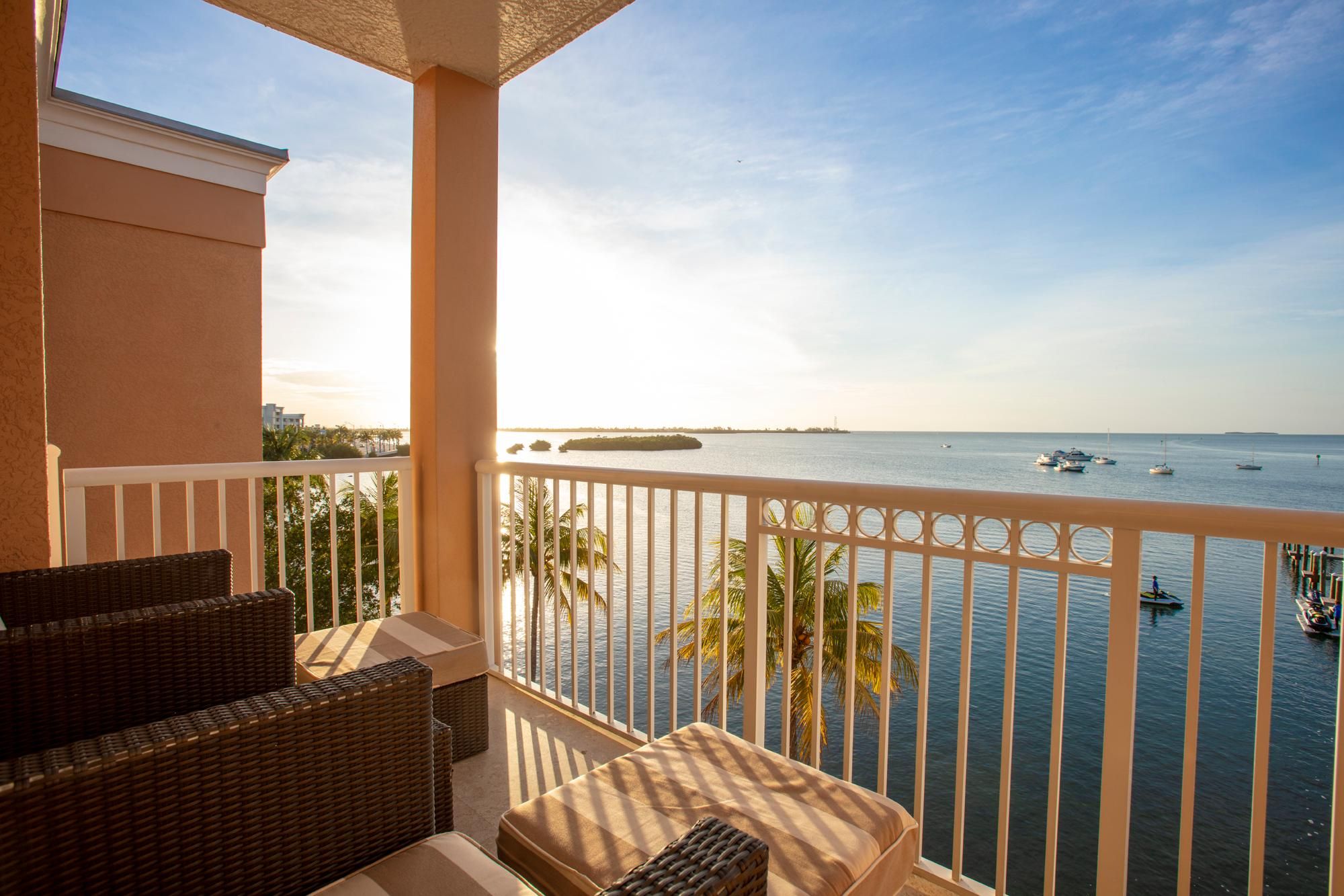 2BR Condo - Ocean View & Beach Access