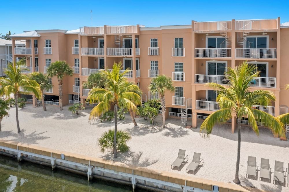 undefined Beachside Resort & Residences 9