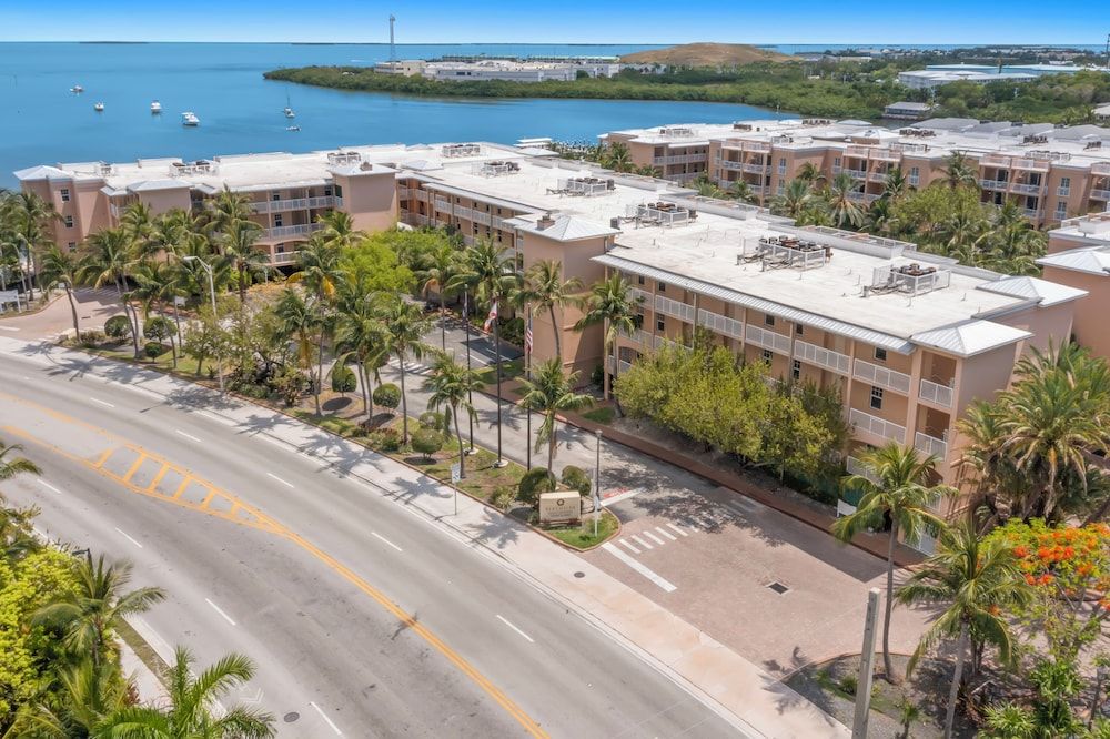 undefined Beachside Resort & Residences 7