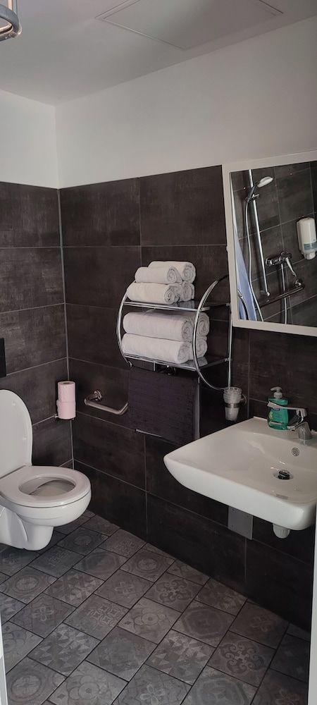 Mauguio Center Hôtel Apartment 3