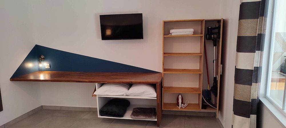 Mauguio Center Hôtel Apartment 4