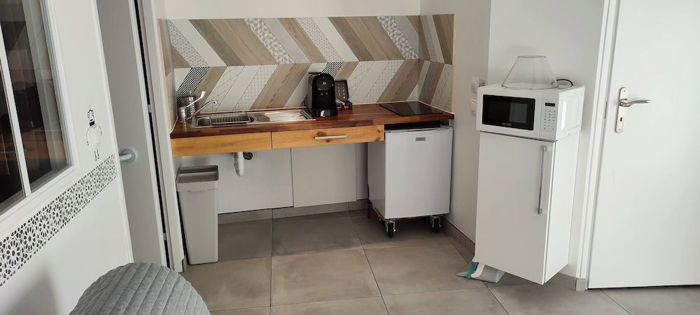 Mauguio Center Hôtel Apartment 5